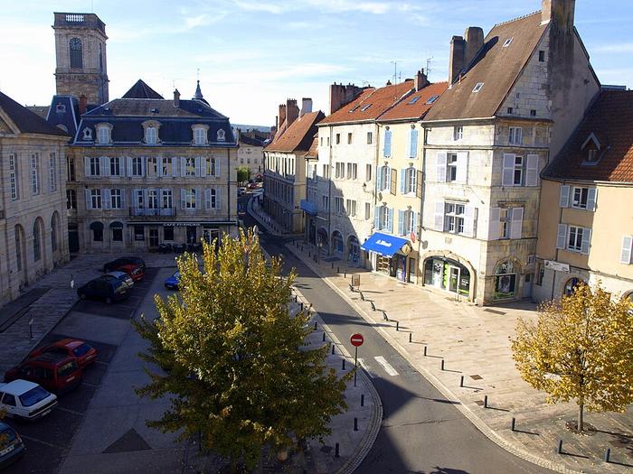 Vesoul - Immobilier - CENTURY 21 GSM Immo - Place_du_Palais