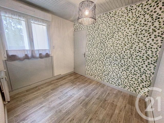 Appartement F3 à louer - 3 pièces - 63.65 m2 - VESOUL - 70 - FRANCHE-COMTE - Century 21 Gsm Immo