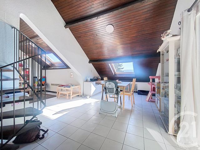 Appartement F3 à louer - 3 pièces - 59.24 m2 - VESOUL - 70 - FRANCHE-COMTE - Century 21 Gsm Immo