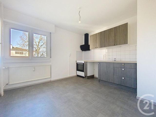 Appartement F3 à louer - 3 pièces - 60.93 m2 - ST LOUP SUR SEMOUSE - 70 - FRANCHE-COMTE - Century 21 Gsm Immo