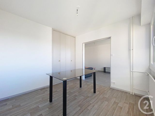 Appartement F3 à louer - 3 pièces - 60.93 m2 - ST LOUP SUR SEMOUSE - 70 - FRANCHE-COMTE - Century 21 Gsm Immo