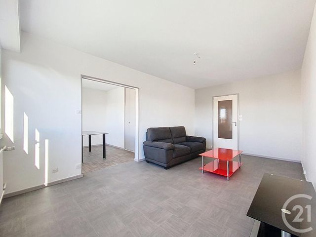 Appartement F3 à louer - 3 pièces - 60.93 m2 - ST LOUP SUR SEMOUSE - 70 - FRANCHE-COMTE - Century 21 Gsm Immo