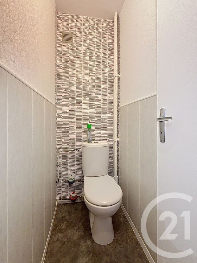 Appartement F3 à louer - 3 pièces - 61.0 m2 - ST LOUP SUR SEMOUSE - 70 - FRANCHE-COMTE - Century 21 Gsm Immo