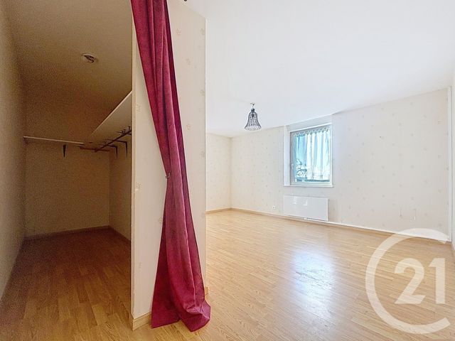 Appartement F4 à louer - 4 pièces - 112.0 m2 - FLEUREY LES FAVERNEY - 70 - FRANCHE-COMTE - Century 21 Gsm Immo