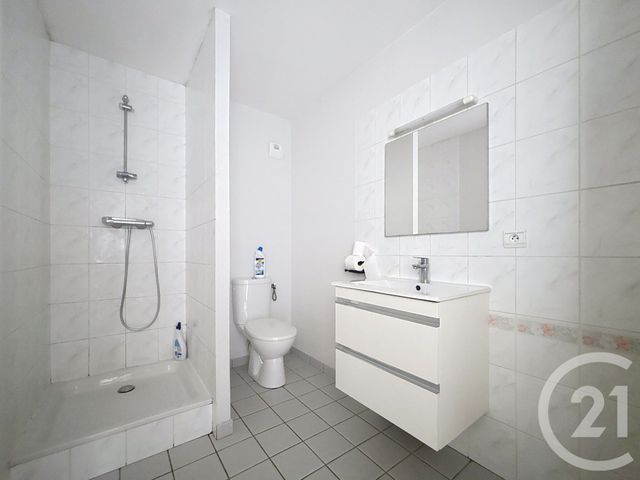 Appartement F4 à louer - 4 pièces - 112.0 m2 - FLEUREY LES FAVERNEY - 70 - FRANCHE-COMTE - Century 21 Gsm Immo
