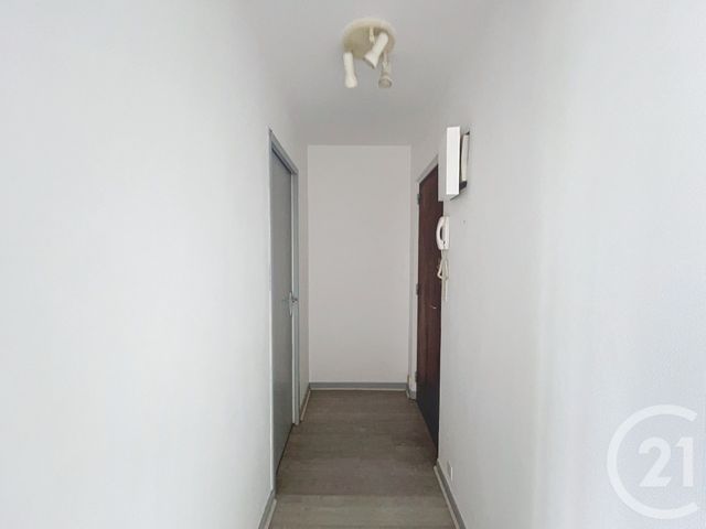 Appartement T1 à louer - 1 pièce - 32.0 m2 - VESOUL - 70 - FRANCHE-COMTE - Century 21 Gsm Immo