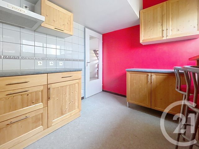 Appartement F4 à louer - 3 pièces - 80.2 m2 - VESOUL - 70 - FRANCHE-COMTE - Century 21 Gsm Immo