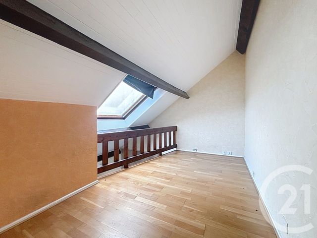 Appartement F4 à louer - 3 pièces - 80.2 m2 - VESOUL - 70 - FRANCHE-COMTE - Century 21 Gsm Immo