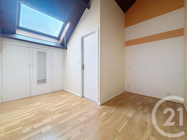 Appartement F4 à louer - 3 pièces - 80.2 m2 - VESOUL - 70 - FRANCHE-COMTE - Century 21 Gsm Immo