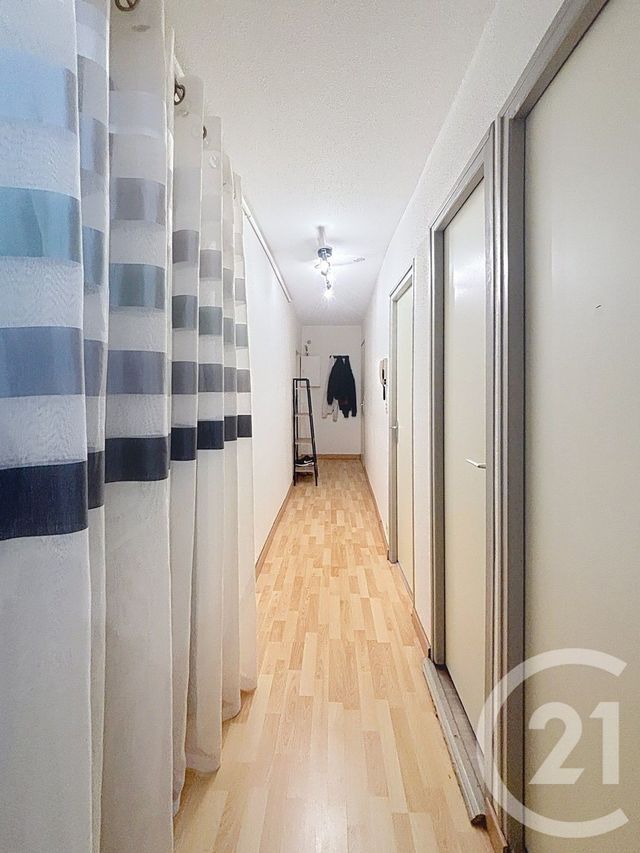Appartement F3 à louer - 3 pièces - 57.99 m2 - VESOUL - 70 - FRANCHE-COMTE - Century 21 Gsm Immo