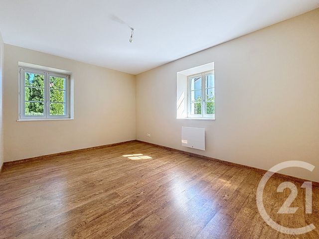 Appartement F3 à louer - 3 pièces - 66.65 m2 - LOULANS VERCHAMP - 70 - FRANCHE-COMTE - Century 21 Gsm Immo