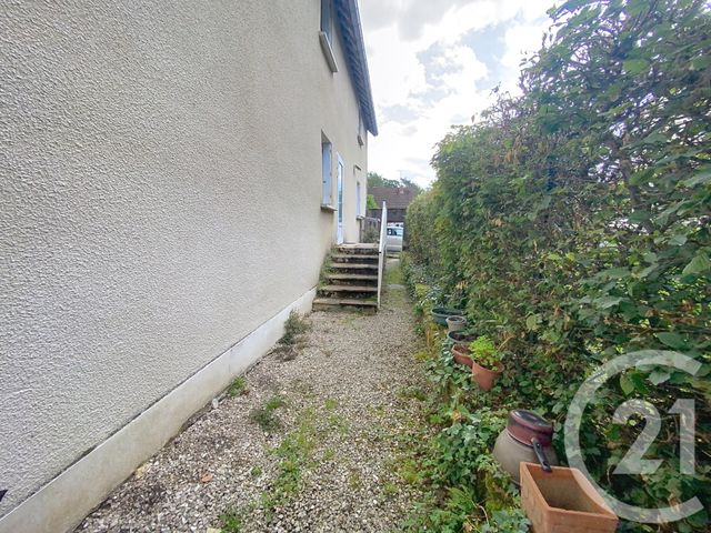 Appartement F3 à louer - 3 pièces - 66.65 m2 - LOULANS VERCHAMP - 70 - FRANCHE-COMTE - Century 21 Gsm Immo