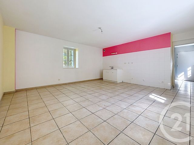 Appartement F3 à louer - 3 pièces - 66.65 m2 - LOULANS VERCHAMP - 70 - FRANCHE-COMTE - Century 21 Gsm Immo