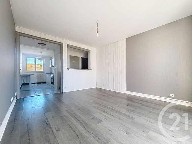 Appartement F3 à louer - 3 pièces - 59.85 m2 - VESOUL - 70 - FRANCHE-COMTE - Century 21 Gsm Immo