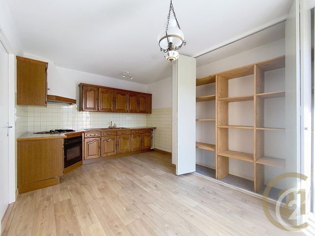 Appartement F4 à louer - 4 pièces - 89.02 m2 - VESOUL - 70 - FRANCHE-COMTE - Century 21 Gsm Immo