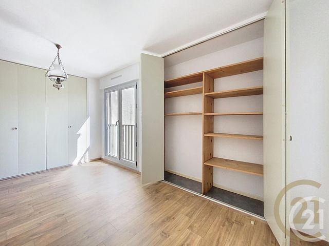 Appartement F4 à louer - 4 pièces - 89.02 m2 - VESOUL - 70 - FRANCHE-COMTE - Century 21 Gsm Immo