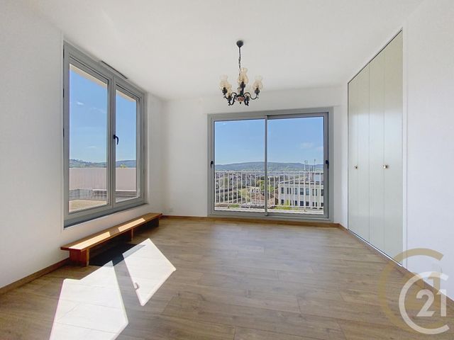 Appartement F4 à louer - 4 pièces - 89.02 m2 - VESOUL - 70 - FRANCHE-COMTE - Century 21 Gsm Immo