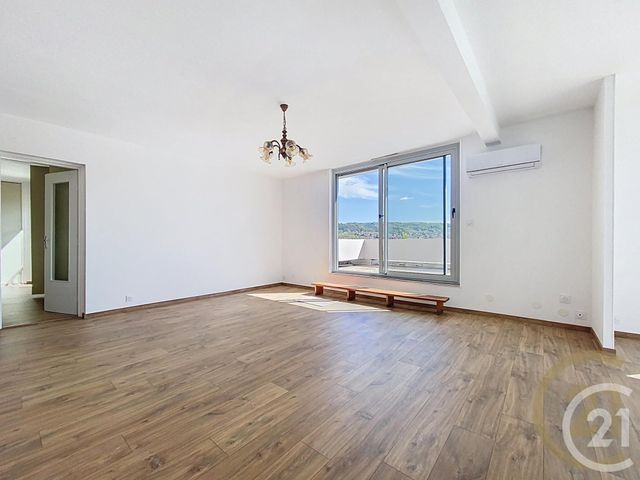 Appartement F4 à louer - 4 pièces - 89.02 m2 - VESOUL - 70 - FRANCHE-COMTE - Century 21 Gsm Immo
