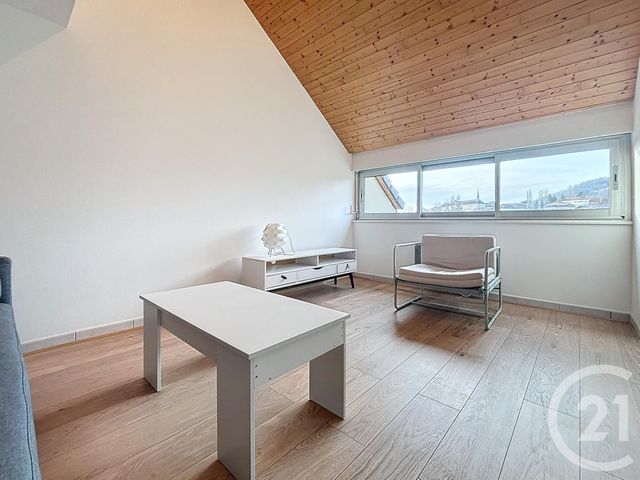 Appartement F5 à louer - 5 pièces - 88.99 m2 - VESOUL - 70 - FRANCHE-COMTE - Century 21 Gsm Immo