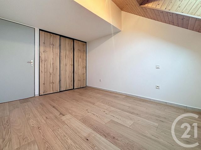 Appartement F5 à louer - 5 pièces - 88.99 m2 - VESOUL - 70 - FRANCHE-COMTE - Century 21 Gsm Immo