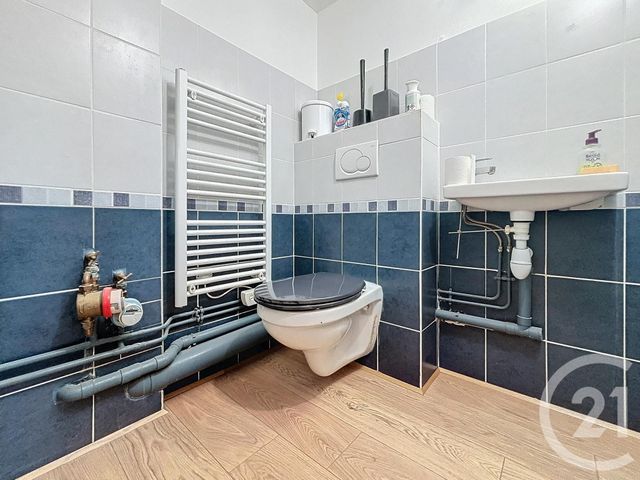 Appartement F5 à louer - 5 pièces - 88.99 m2 - VESOUL - 70 - FRANCHE-COMTE - Century 21 Gsm Immo