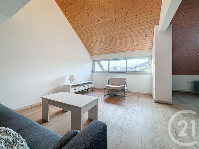 Appartement F5 à louer - 5 pièces - 88.99 m2 - VESOUL - 70 - FRANCHE-COMTE - Century 21 Gsm Immo