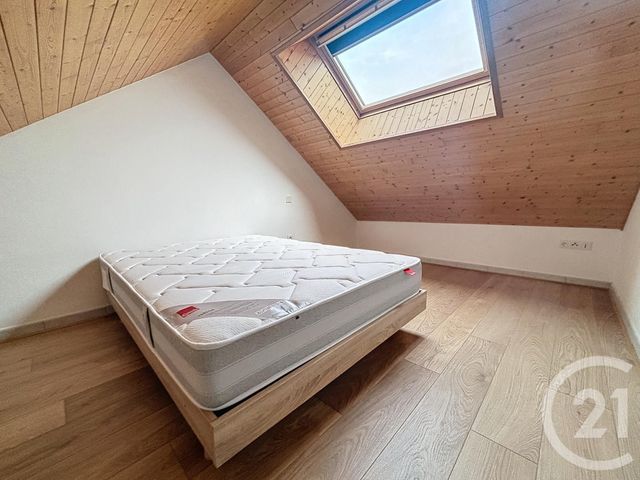 Appartement F5 à louer - 5 pièces - 88.99 m2 - VESOUL - 70 - FRANCHE-COMTE - Century 21 Gsm Immo
