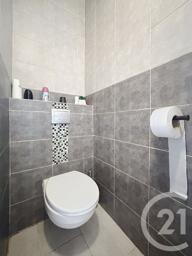 maison à louer - 7 pièces - 150.0 m2 - VESOUL - 70 - FRANCHE-COMTE - Century 21 Gsm Immo
