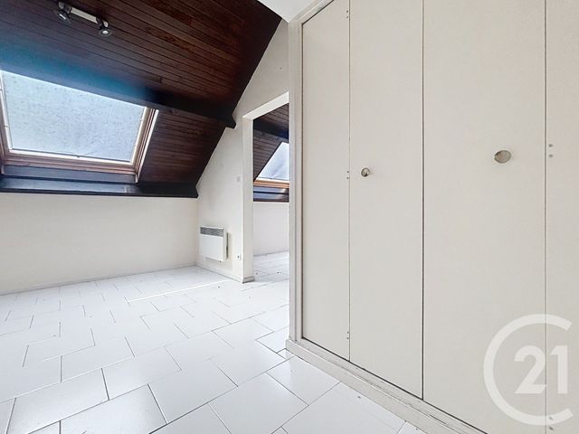 Appartement F2 à louer - 2 pièces - 41.0 m2 - VESOUL - 70 - FRANCHE-COMTE - Century 21 Gsm Immo