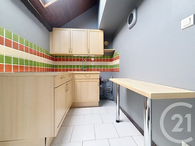 Appartement F2 à louer - 2 pièces - 41.0 m2 - VESOUL - 70 - FRANCHE-COMTE - Century 21 Gsm Immo
