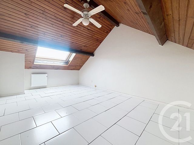 Appartement F2 à louer - 2 pièces - 41.0 m2 - VESOUL - 70 - FRANCHE-COMTE - Century 21 Gsm Immo