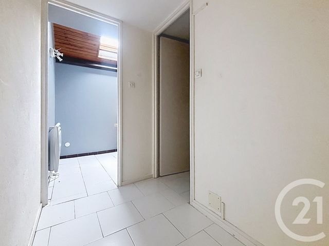 Appartement F2 à louer - 2 pièces - 41.0 m2 - VESOUL - 70 - FRANCHE-COMTE - Century 21 Gsm Immo